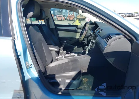 2013 Volkswagen Passat 2.5L Se из США, поврежденный, VIN 1VWBP7A34DC136641